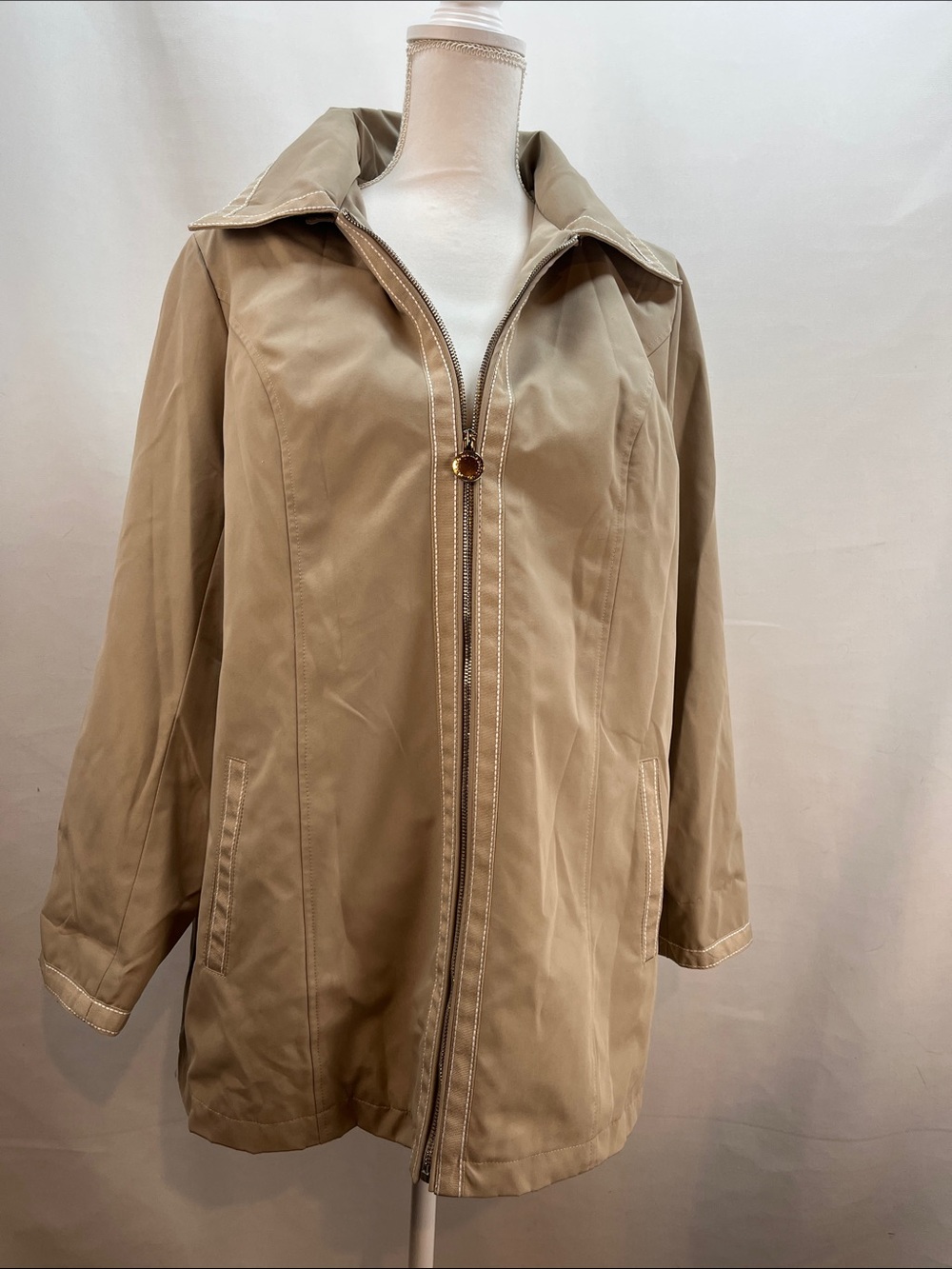 Dennis by Dennis Basso Khaki Water Resistant Zip Front Jacket Coat - Size M